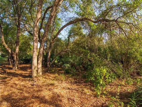437 11th Square SW Vero Beach FL 32962