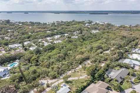 1485 Treasure Cove Lane Vero Beach FL 32963