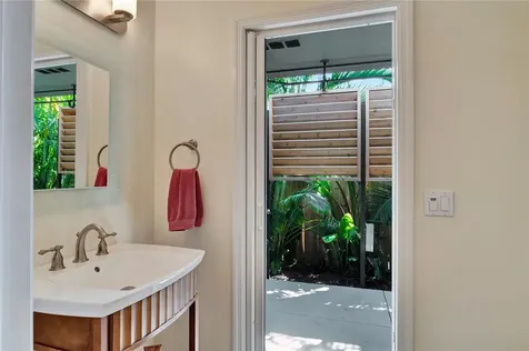 905 Winding River Road Vero Beach FL 32963