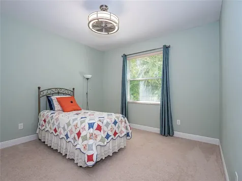 4229 Diamond Square Vero Beach FL 32967