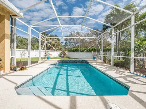 4229 Diamond Square Vero Beach FL 32967