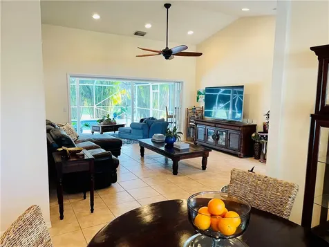 4365 12th Street SW Vero Beach FL 32968