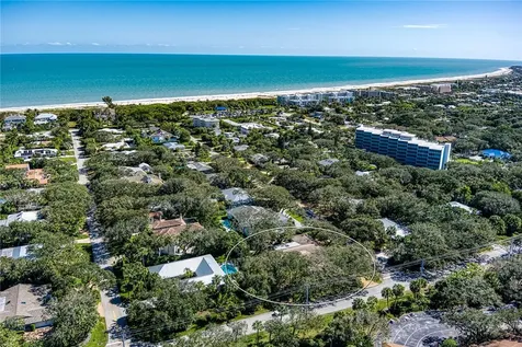 1742 Club Drive Vero Beach FL 32963