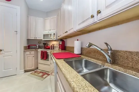 1875 Bridgepointe Circle Vero Beach FL 32967