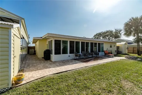 1943 5th Court SE Vero Beach FL 32962