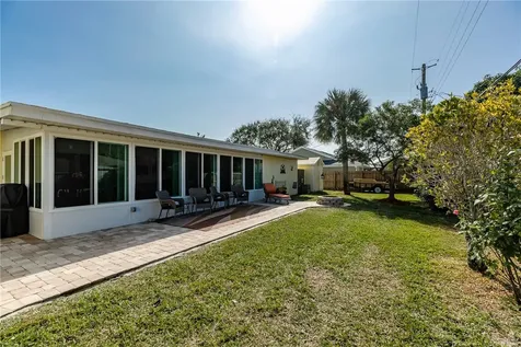 1943 5th Court SE Vero Beach FL 32962