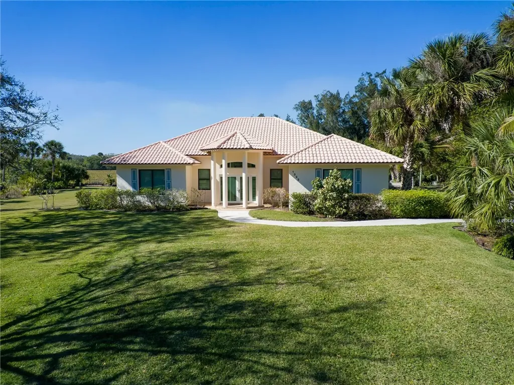1325 55th Court SW Vero Beach FL 32968