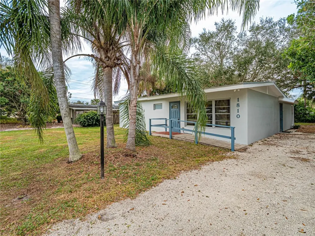 1810 47th Avenue Vero Beach FL 32966