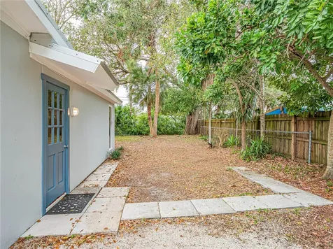 1810 47th Avenue Vero Beach FL 32966