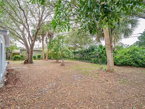 1810 47th Avenue Vero Beach FL 32966