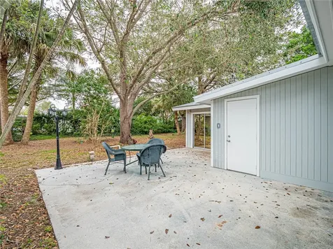 1810 47th Avenue Vero Beach FL 32966