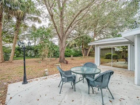 1810 47th Avenue Vero Beach FL 32966