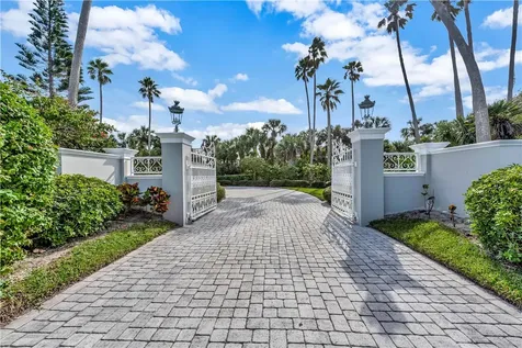 100 Seaway Court Vero Beach FL 32963