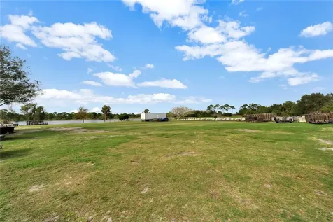5379 N Us Highway 1 Fort Pierce FL 34946