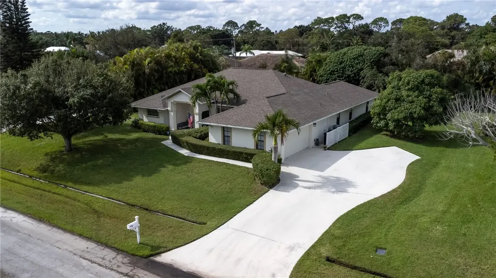 2942 SE Cates Circle Port St. Lucie FL 34952