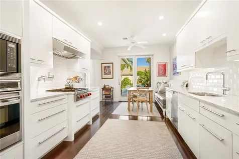 1205 W Southwinds Boulevard Vero Beach FL 32963