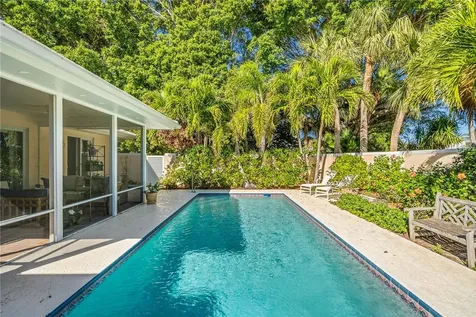 1205 W Southwinds Boulevard Vero Beach FL 32963