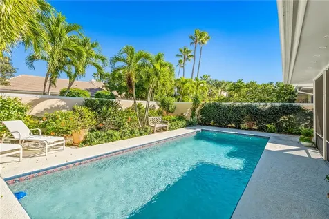 1205 W Southwinds Boulevard Vero Beach FL 32963