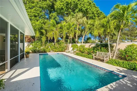 1205 W Southwinds Boulevard Vero Beach FL 32963