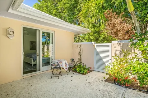 1205 W Southwinds Boulevard Vero Beach FL 32963