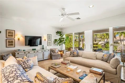 1205 W Southwinds Boulevard Vero Beach FL 32963