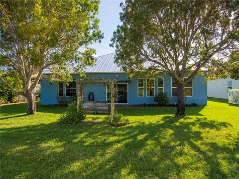 2460 3rd Place SW Vero Beach FL 32962