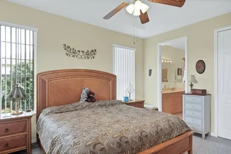 5560 Tangerine Manor SW Vero Beach FL 32968