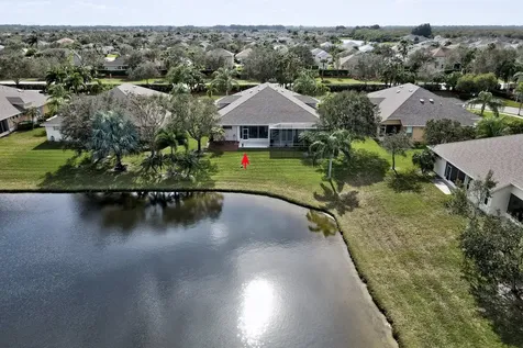 5560 Tangerine Manor SW Vero Beach FL 32968