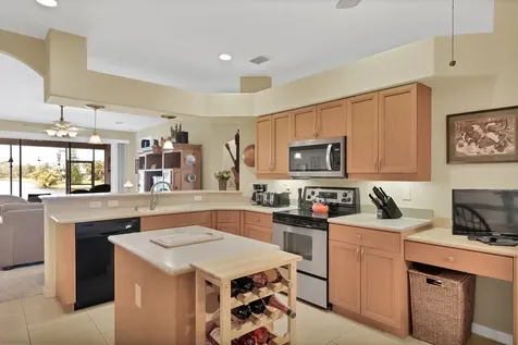 5560 Tangerine Manor SW Vero Beach FL 32968