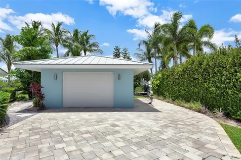 1994 6th Avenue SE Vero Beach FL 32962