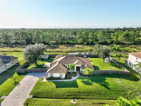 1638 SW Mackenzie Street Port St. Lucie FL 34953