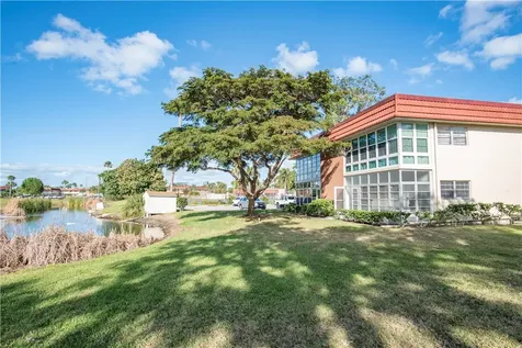 83 Crooked Tree Lane Vero Beach FL 32962