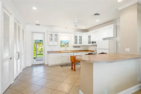 905 Live Oak Road Vero Beach FL 32963