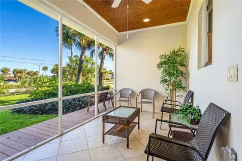 905 Live Oak Road Vero Beach FL 32963