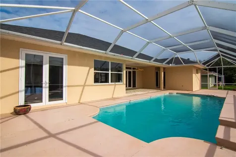 3785 9th Place Vero Beach FL 32960