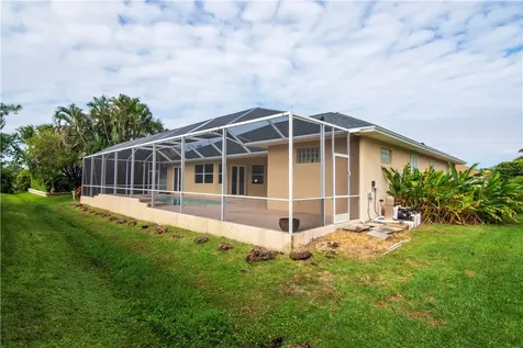 3785 9th Place Vero Beach FL 32960