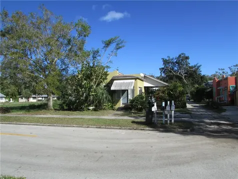 1850 22nd Avenue Vero Beach FL 32960