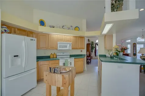 6475 55th Square Vero Beach FL 32967