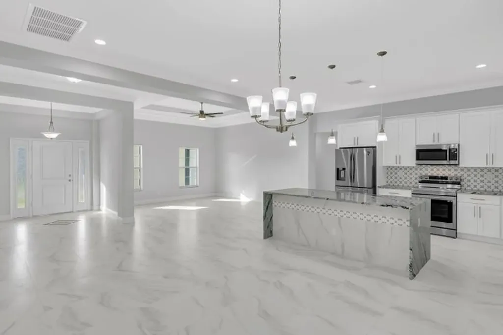 6168 NW East Deville Circle Port St. Lucie FL 34986