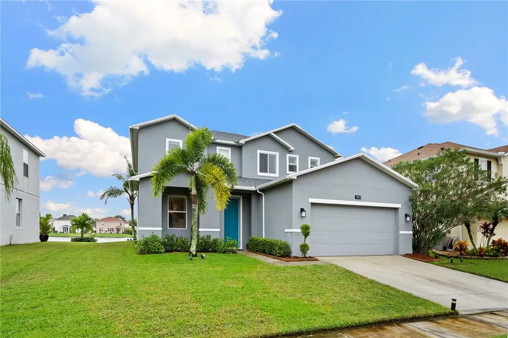 742 Carriage Lake Way Vero Beach FL 32968