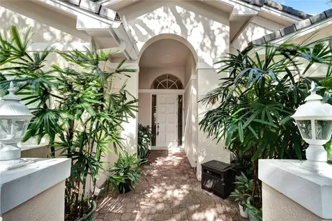 471 N Peppertree Drive Vero Beach FL 32963