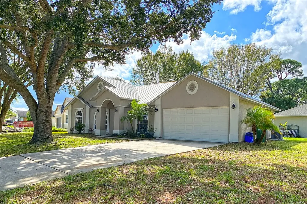 121 Karrigan Street Sebastian FL 32958