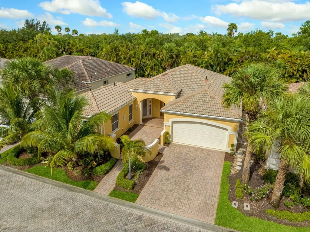9355 W Maiden Court Vero Beach FL 32963
