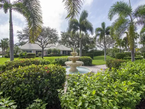4665 Street Elizabeth Terrace Vero Beach FL 32967