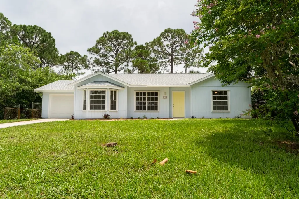 735 18th Street SW Vero Beach FL 32962