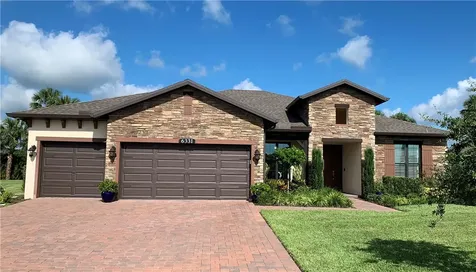 6331 Arcadia Square Vero Beach FL 32966