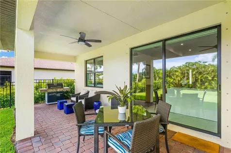 6331 Arcadia Square Vero Beach FL 32966