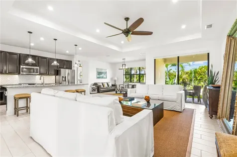 6331 Arcadia Square Vero Beach FL 32966