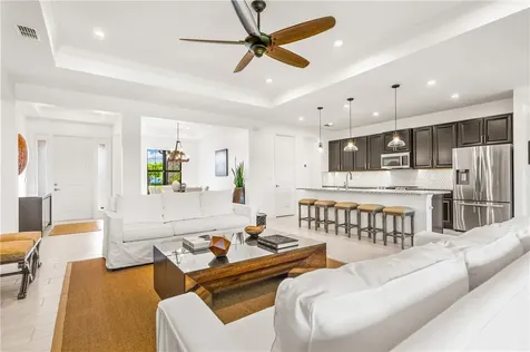 6331 Arcadia Square Vero Beach FL 32966