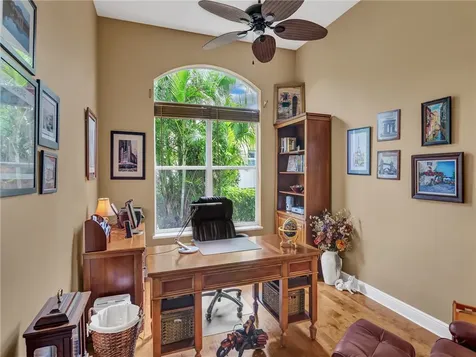 1294 W Island Club Square Vero Beach FL 32963